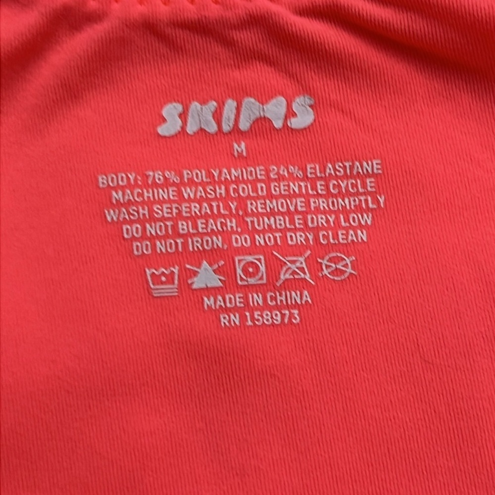 Skims Body Suit - Picture 4 of 6